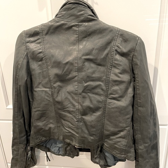 Unique Leather jacket - Picture 4 of 4